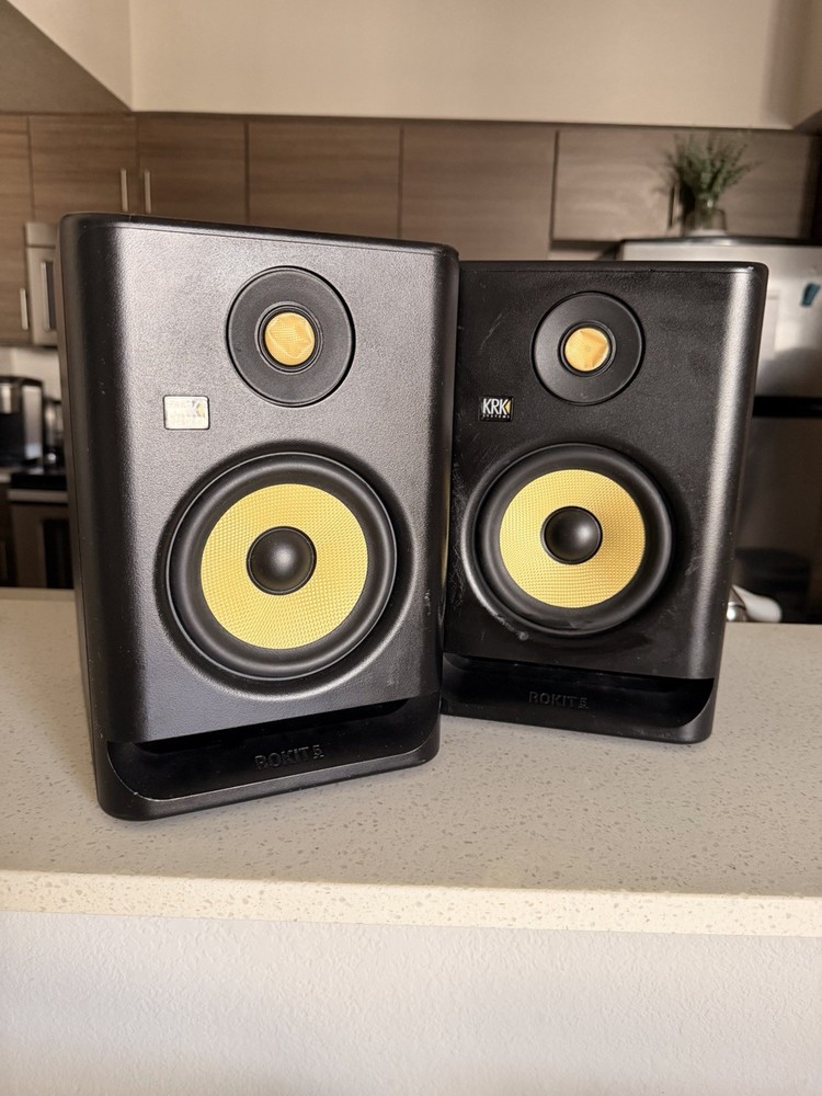 KRK RP5 Rokit 5 G4 Bi-Amp 5″ Powered Pair Studio Monitors Black