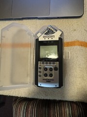 Zoom H4N Pro Handy Recorder 4-Track Digital 24-bit Portable Black w/Cable TESTED