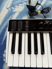 IK Multimedia iRig Keys I/O 25 MIDI Controller Keyboard Piano DJ TESTED + WORKS!