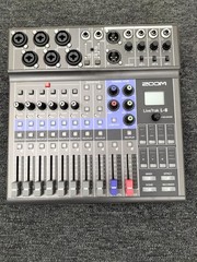 ZOOM LiveTrak L-8 8-Track Digital Mixer Recorder Podcasting USB Interface Box