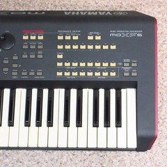 Yamaha MODX6+ 61 Semi-weighted Key Synthesizer w/ case Operation OK