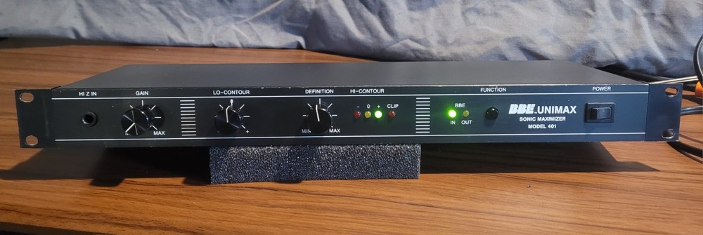 BBE Unimax 401 (Vintage DI/Preamp/Sonic Exciter/Re-amp Device)