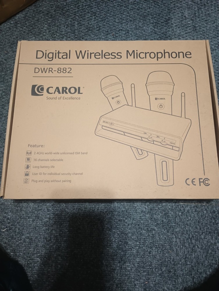 CAROL DWR-882 Digital Wireless Microphone System