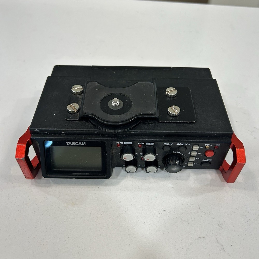 DOESNT WORK TASCAM DR-701D 4-Channel / 6-Track Multitrack Field Recorder