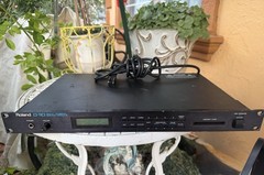 Roland D-110 vintage rackmount synth, working