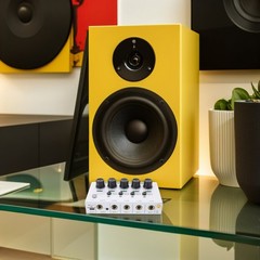 White 4 Channel Mixer Compact Audio Mixing Console for Guitar Keyboard Home Use