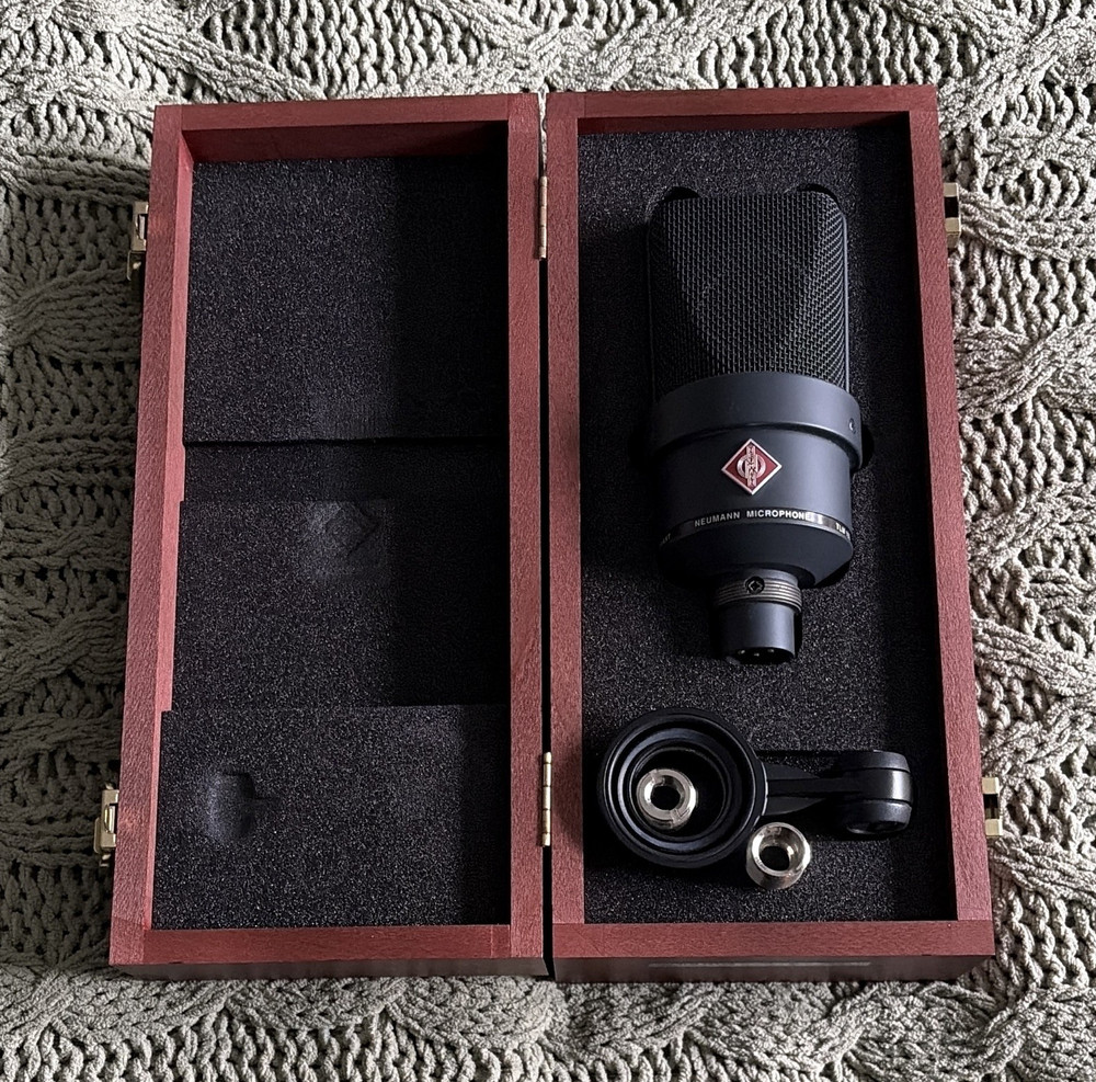 Neumann TLM 103 Large Diaphragm Cardioid Condenser Mic Wood Case XLR