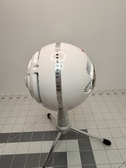Blue Snowball iCE Condenser Microphone White with Desktop Stand – Untested