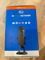 Blue Yeti Professional Multi-Pattern USB Condenser Microphone – Blackout