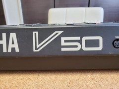 Yamaha V50 Digital Synthesizer New Battery & Button Initialized Good Condition