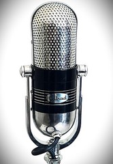 Rare Vintage 1960’s CALRAD VM-12 Velocity Ribbon Microphone, works great w/stand