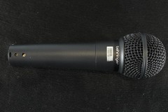 Behringer ULTRAVOICE XM8500 Dynamic Vocal Cardioid Microphone