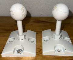 Pair Of JBL 179-00002-00 179-00002-01 Ball Mounts for Control 25 and 28 Speakers