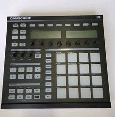 Native Instruments Maschine MK2 Groove Production Studio
