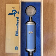 Blue Bluebird Wired Condenser Microphone – Cardioid – Shock Mount Included