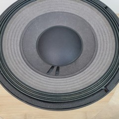 JBL 2206HPL 12″ Low-Frequency Transducer Speaker