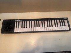 Alesis V49 49 MIDI Keyboard