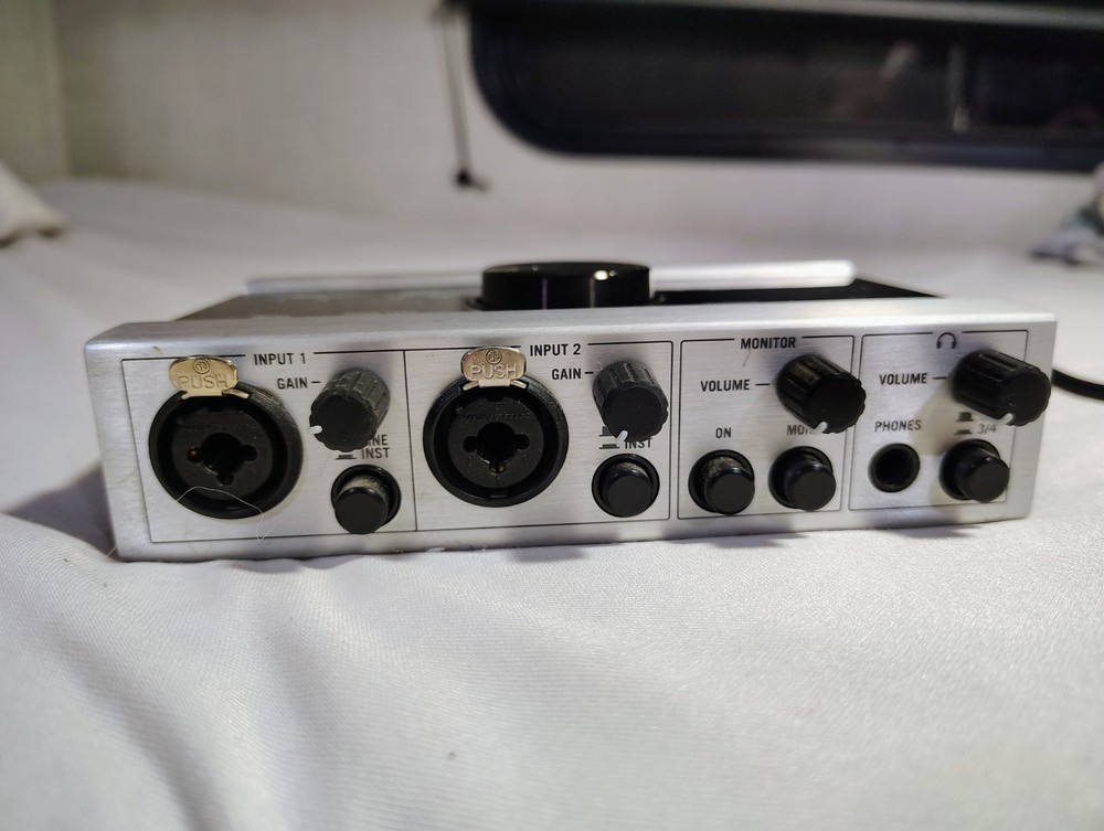 Native Instruments Komplete Audio 6 USB Audio Interface – 1st Gen –Fully Working