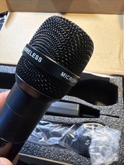 ECHOMUSSY Wireless Microphone with One-To-One Chip Connection