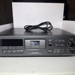 Sony PCM-R300 DAT Recorder Parts Only – Powers Up – Broken Disc Drive – 250 Hour