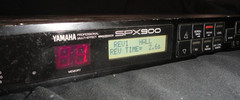 Yamaha SPX900 Professional Multi-Effect Processor POWERS ON AS-IS NEEDS WORK