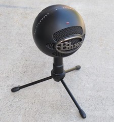 Logitech Blue Snowball Ice Microphone Tripod Stand w/ USB Cable Tested & Working