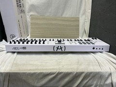 Arturia KeyLab Essential 49 Keyboard Controller USB White
