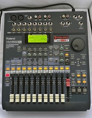 Roland VM-3100 Pro V-Mixing Station 24bit 20-Channel Audio/16-Channel MIDI Mixer