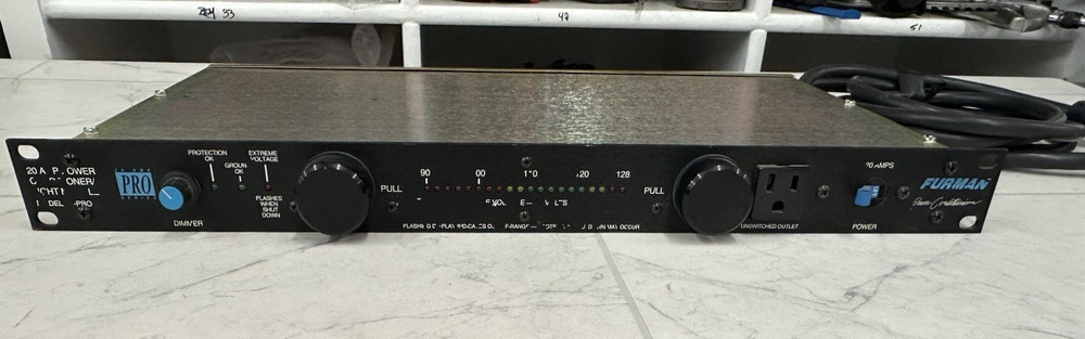 FURMAN SOUND PL-PRO POWER CONDITIONER