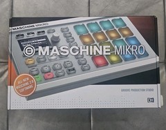 Native Instruments Maschine Mikro MK2 White Sampler & Sequencer, 16 Pads, USB
