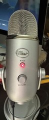 Blue Yeti Professional Multi-Pattern USB Condenser Microphone Silver