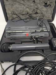2x SAMSON VHF-FM TRUE DIVERSITY RECEIVER Model SR-22 w/ Shure SM58 Mic Capsule