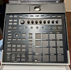Native Instruments Maschine MK2 Gold Custom Kit Groove Production Pad Controller