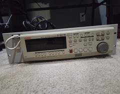 Fostex D-160 16-Track Rack-Mount Digital Recorder 16-Bit/48kHz ADAT