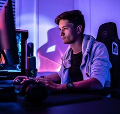 JBL Quantum Stream Studio Gaming Microphone
