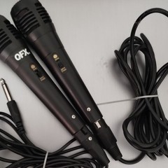 2 QFX Wired Dynamic Handheld Microphone On/Off Switch 1/4 Inch Jack Black