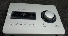 UNIVERSAL AUDIO Apollo Solo Heritage Edition Desktop 2×4 USB 3 Audio Interface