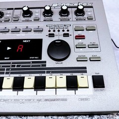 Roland MC-303 Sequencer Groovebox Drum Machine Sound Module Free Shipping