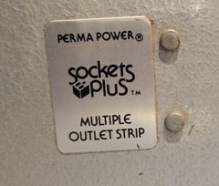 Perma Power „Sockets Plus“ Rack Mount 6 Outlet Strip J06A0, Vintage, USA