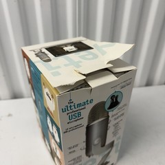 NEW NOB Logitech Blue Yeti USB Microphone – Model 988-000103