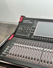 DiGiCo SD9 Digital Mixing Console w/ MultiMode Optocore Fiber Interface & Waves