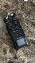 Zoom H6 Handy Recorder All Black 6-track Portable Recorder