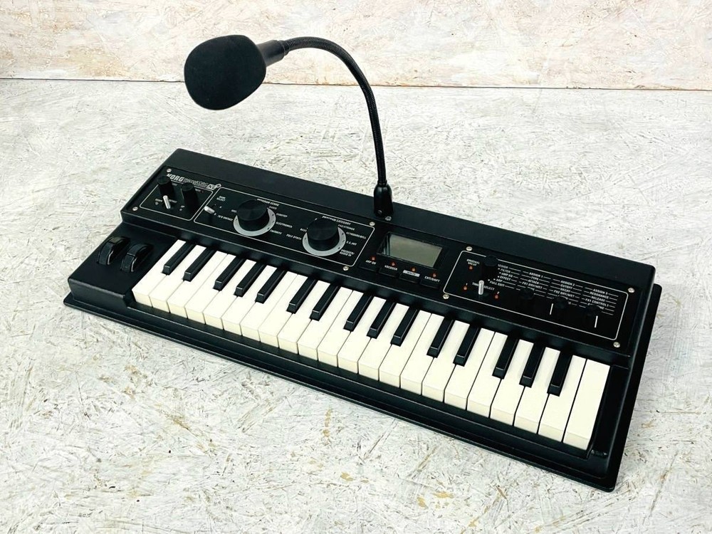 KORG microKORG XL+ Synthesizer Vocoder 37-Key Keyboard w/ Mic AC Adapter Tested