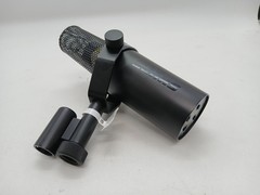 Shure SM7dB Dynamic Microphone Black Built-in Preamp (Read)