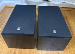 Yamaha NS-10M Studio Monitor Bookshelf Speakers – Pair Black