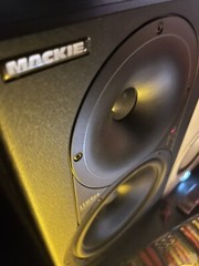 Mackie HR824 8″ Active Studio Monitors (Pair) 1997 – 2007 – Black