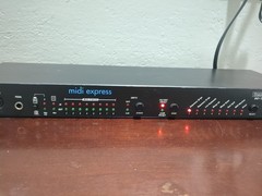 Mark of the Unicorn MOTU Midi Express XT MIDI Interface PC MAC
