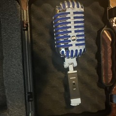 Monoprice Memphis Blue Classic Retro-Style Dynamic Mic For Podcasting, Streaming