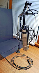 Electro-Voice RE27 N/D Wired Microphone with Model 309A, Heil PL-2T Stand