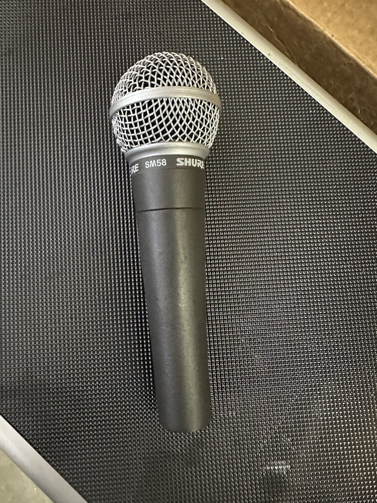 shure sm58 microphone used